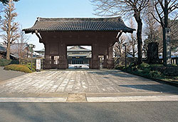 旧本坊表門