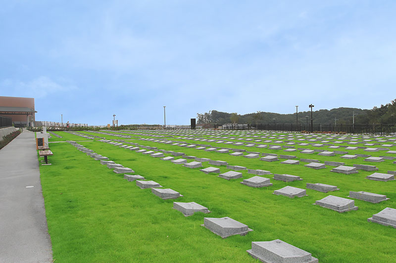 公営稲城・府中メモリアルパーク　霊園・寺院画像　東京都霊園ガイド